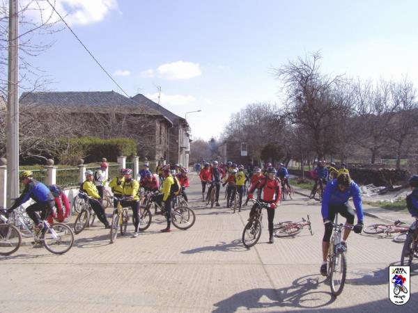 20040328105701-fot22.jpg