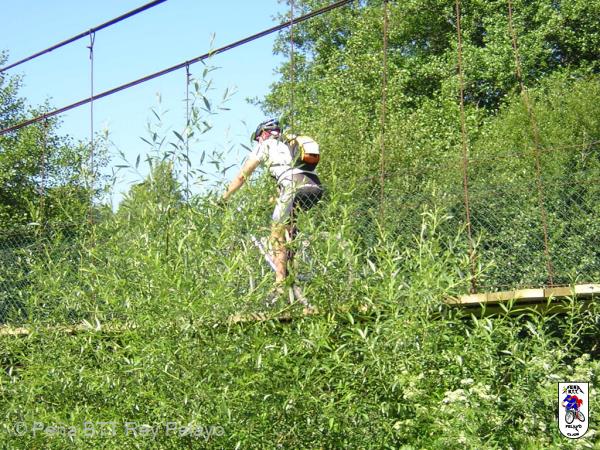 20040613102018-fot12.jpg