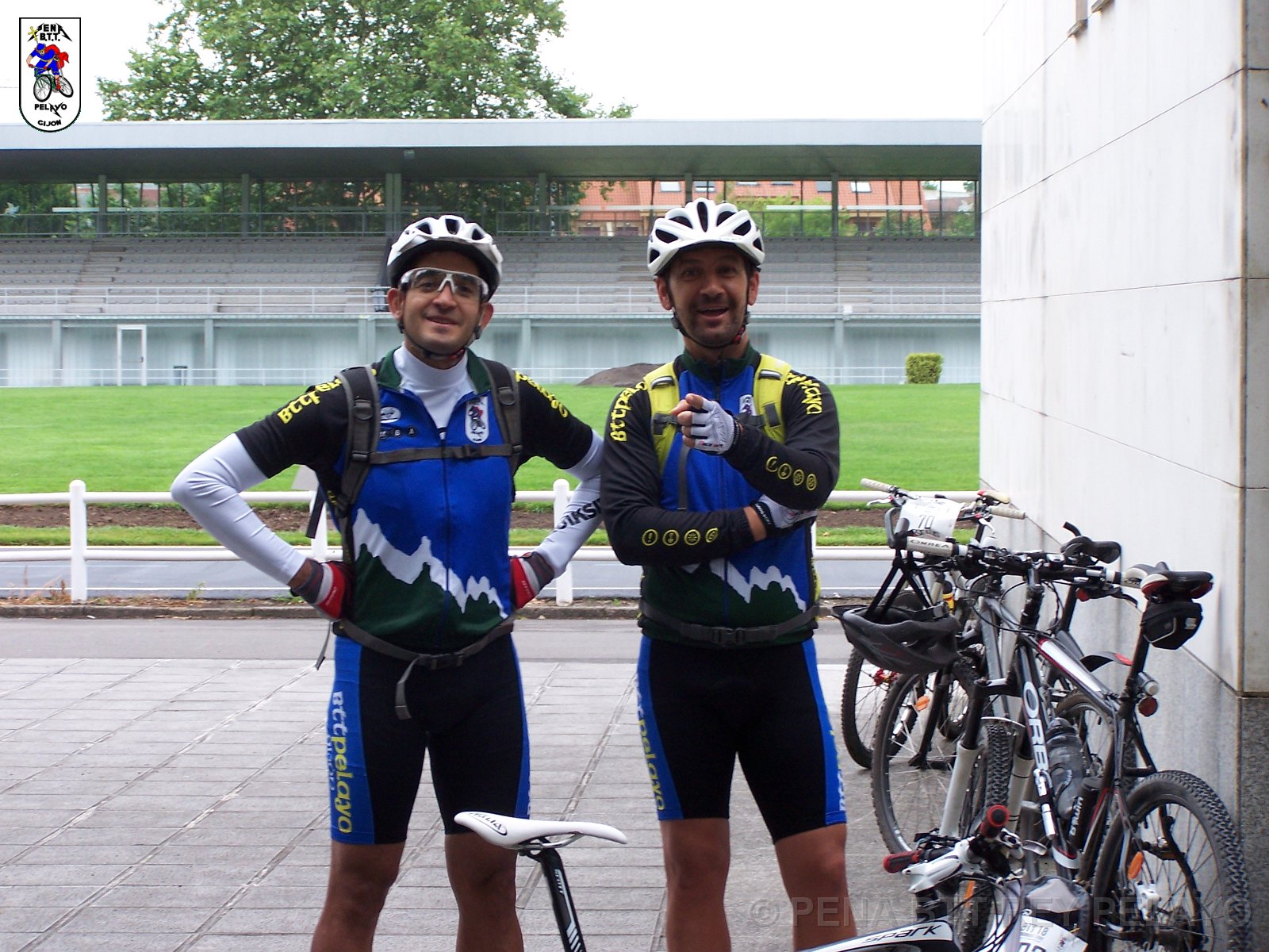 20110709082238_jbg.JPG - XVIII Vuelta al Concejo de Gijón