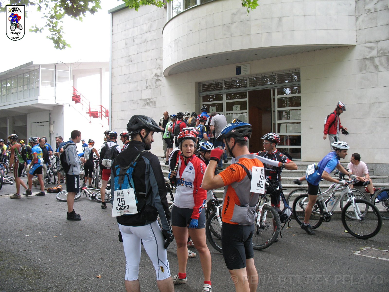 20110709084636_mc.JPG - XVIII Vuelta al Concejo de Gijón