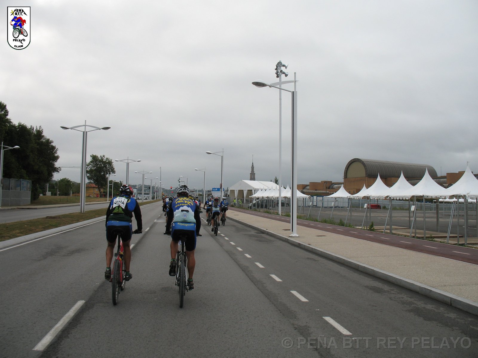 20110709090945_mc.JPG - XVIII Vuelta al Concejo de Gijón
