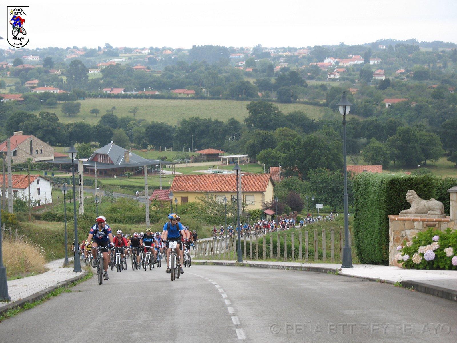 20110709094216_mc.JPG - XVIII Vuelta al Concejo de Gijón
