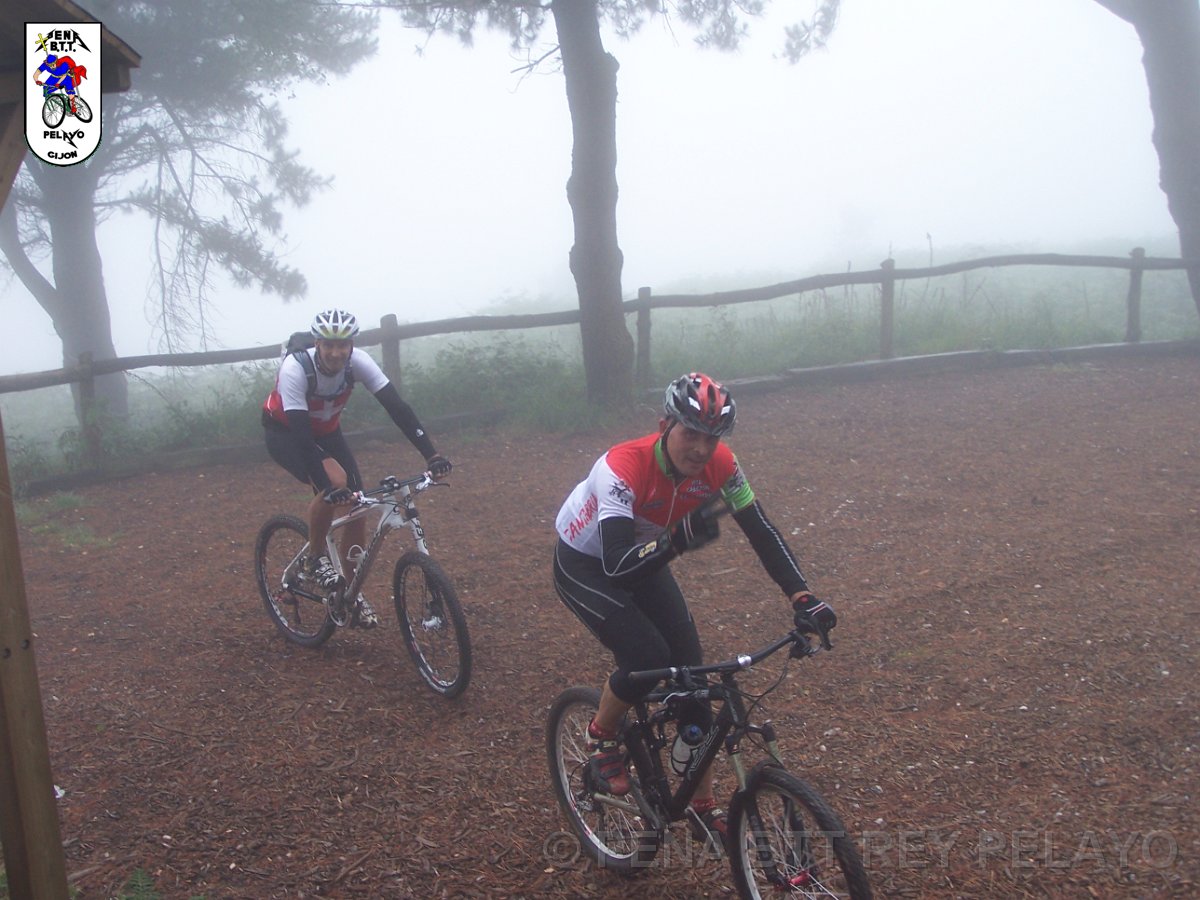 20110709103728_jbg.JPG - XVIII Vuelta al Concejo de Gijón