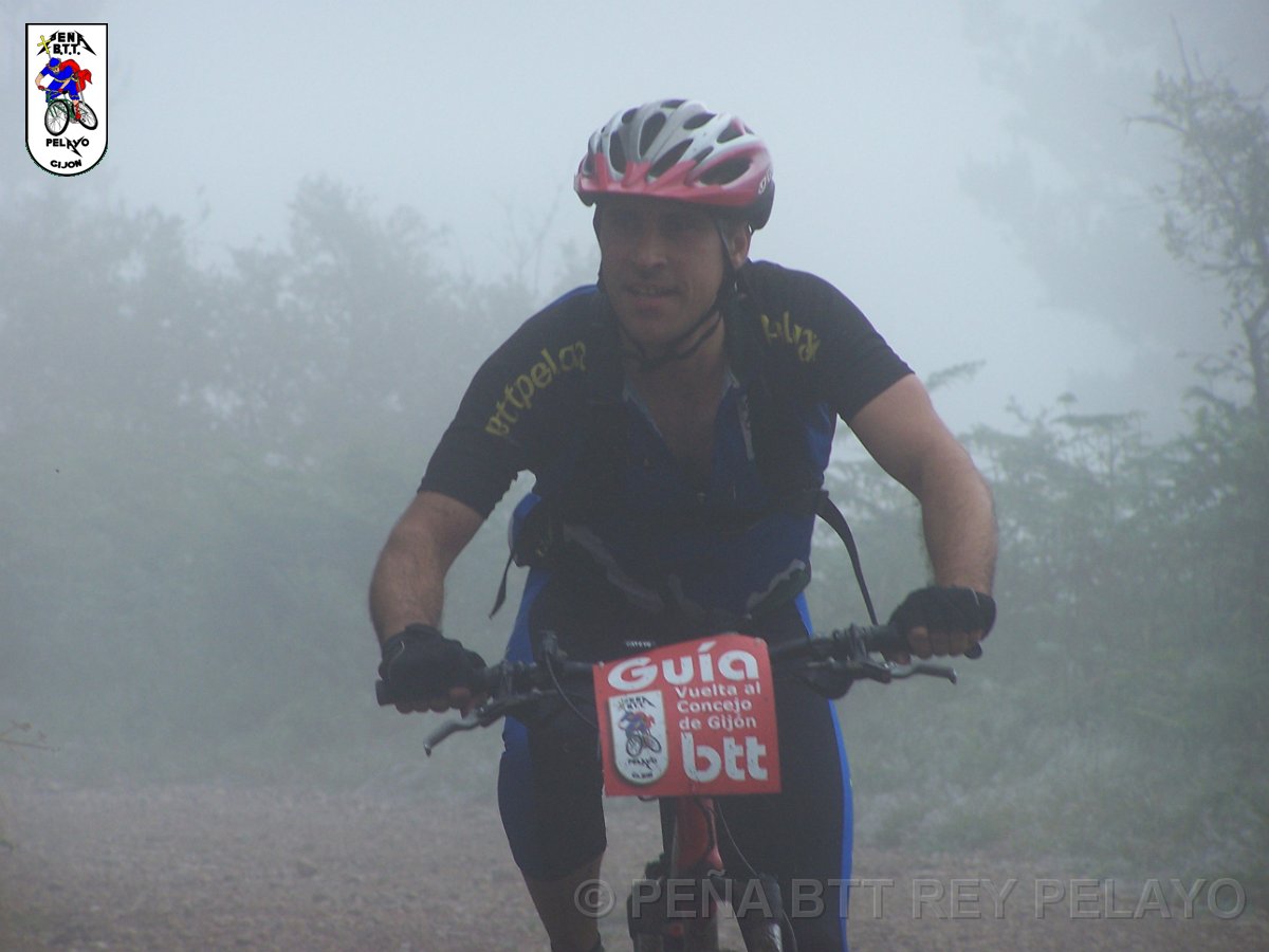 20110709103947_jbg.JPG - XVIII Vuelta al Concejo de Gijón