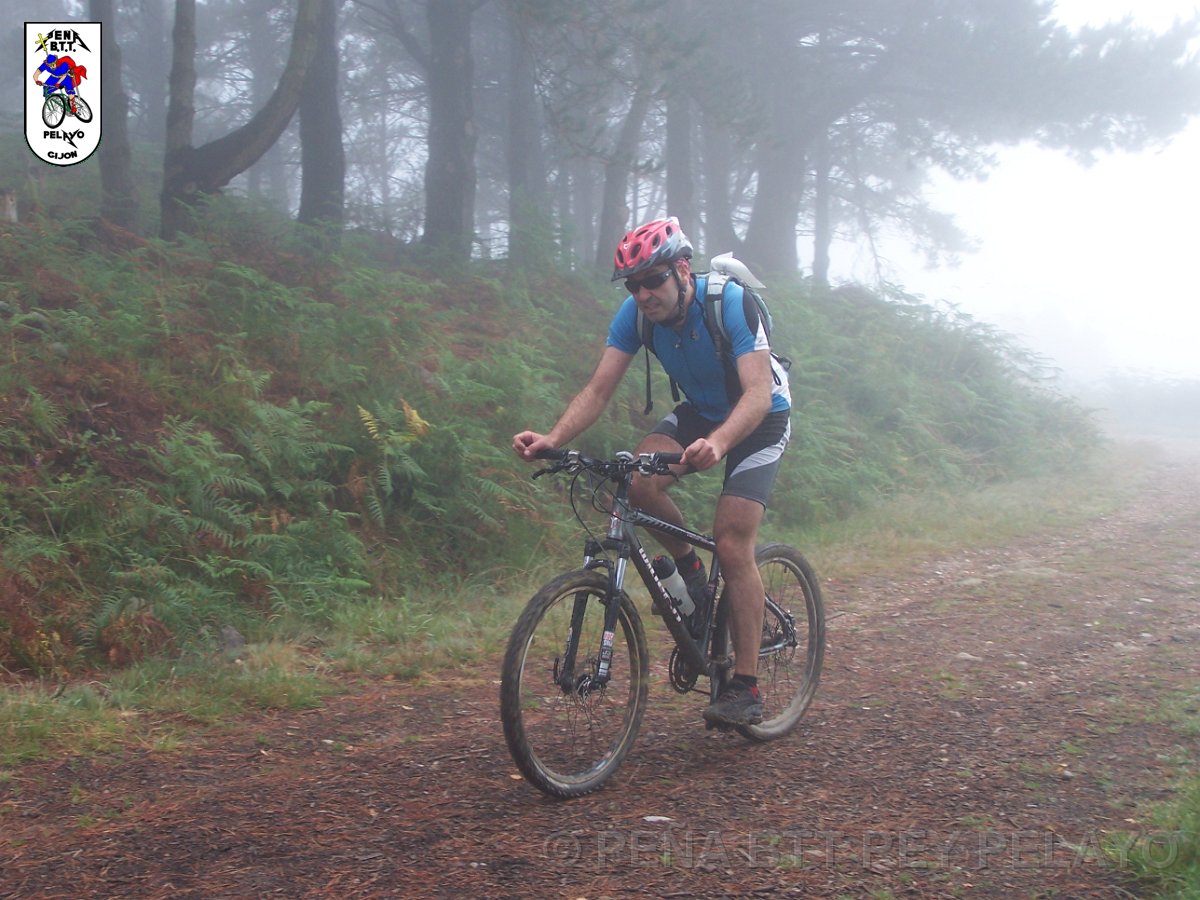 20110709104404_jbg.JPG - XVIII Vuelta al Concejo de Gijón
