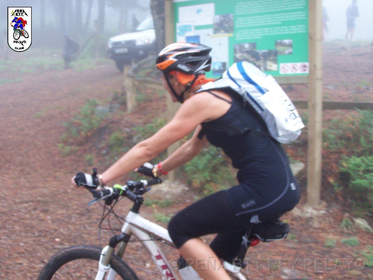 20110709104449_jbg.JPG - XVIII Vuelta al Concejo de Gijón