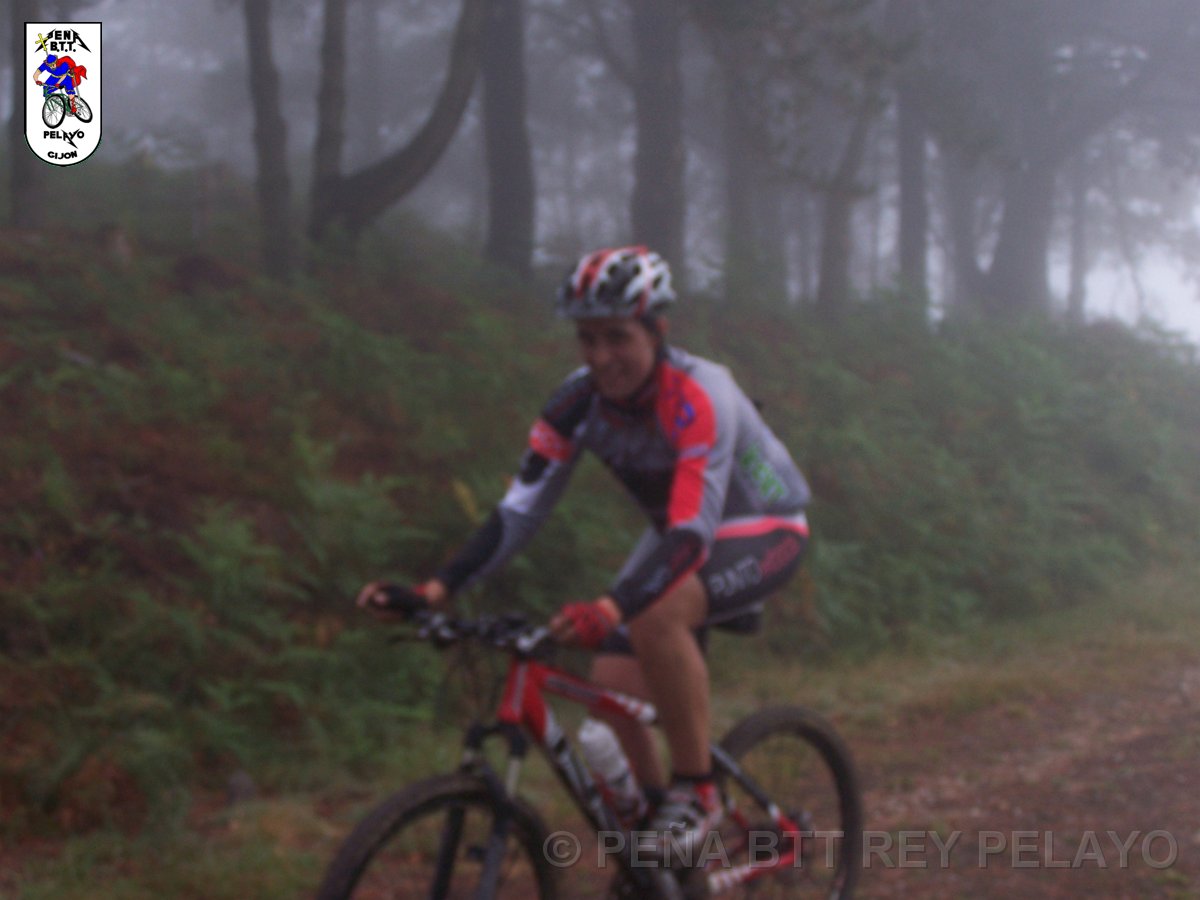 20110709104634_jbg.JPG - XVIII Vuelta al Concejo de Gijón