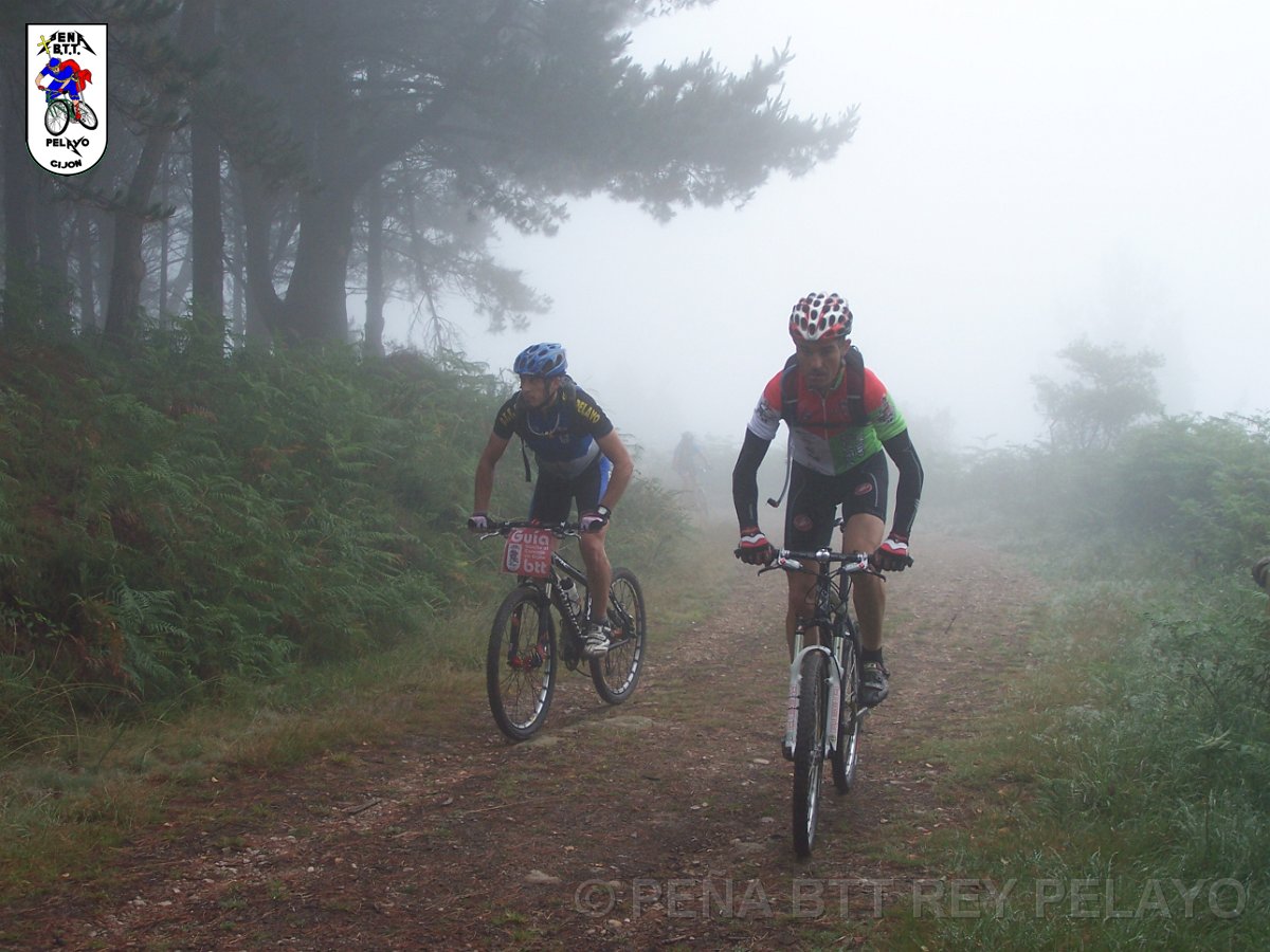 20110709104657_jbg.JPG - XVIII Vuelta al Concejo de Gijón