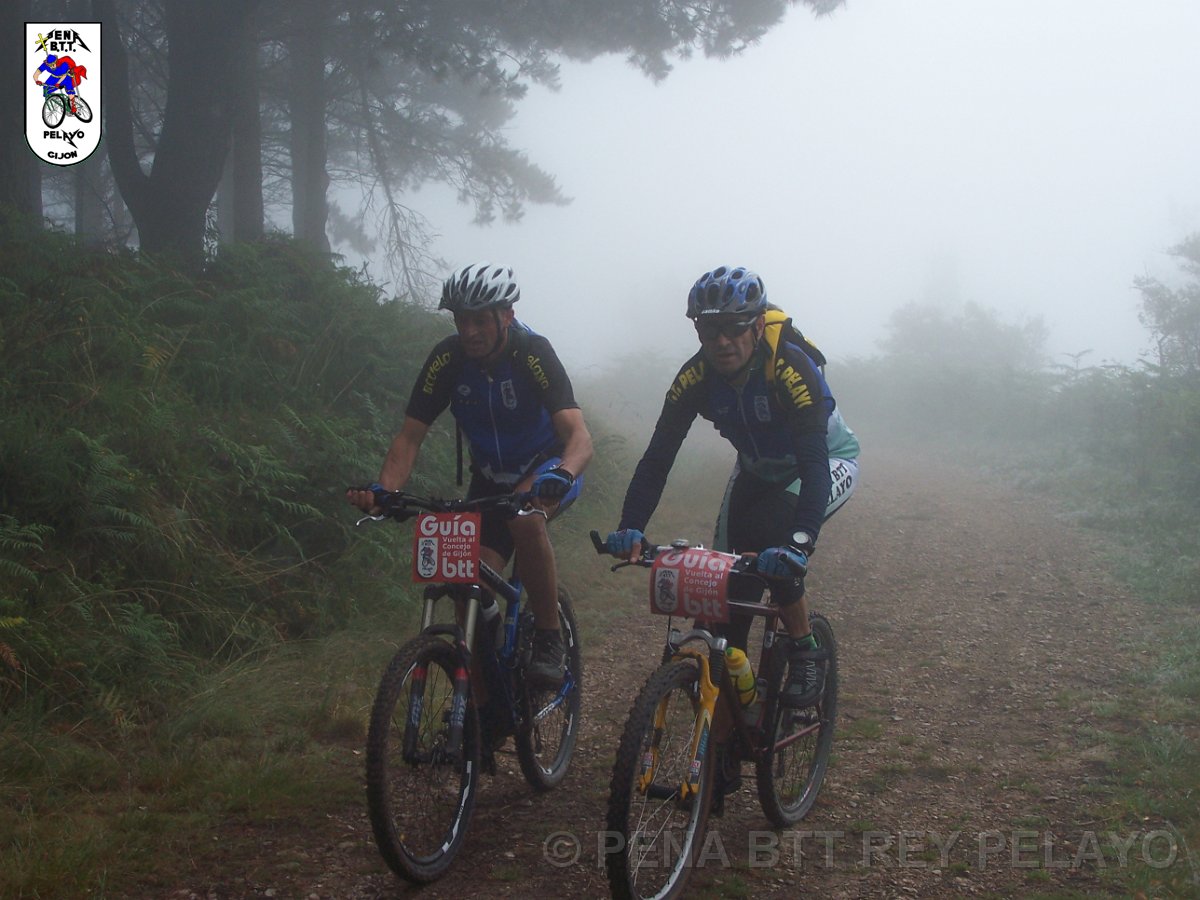 20110709105005_jbg.JPG - XVIII Vuelta al Concejo de Gijón