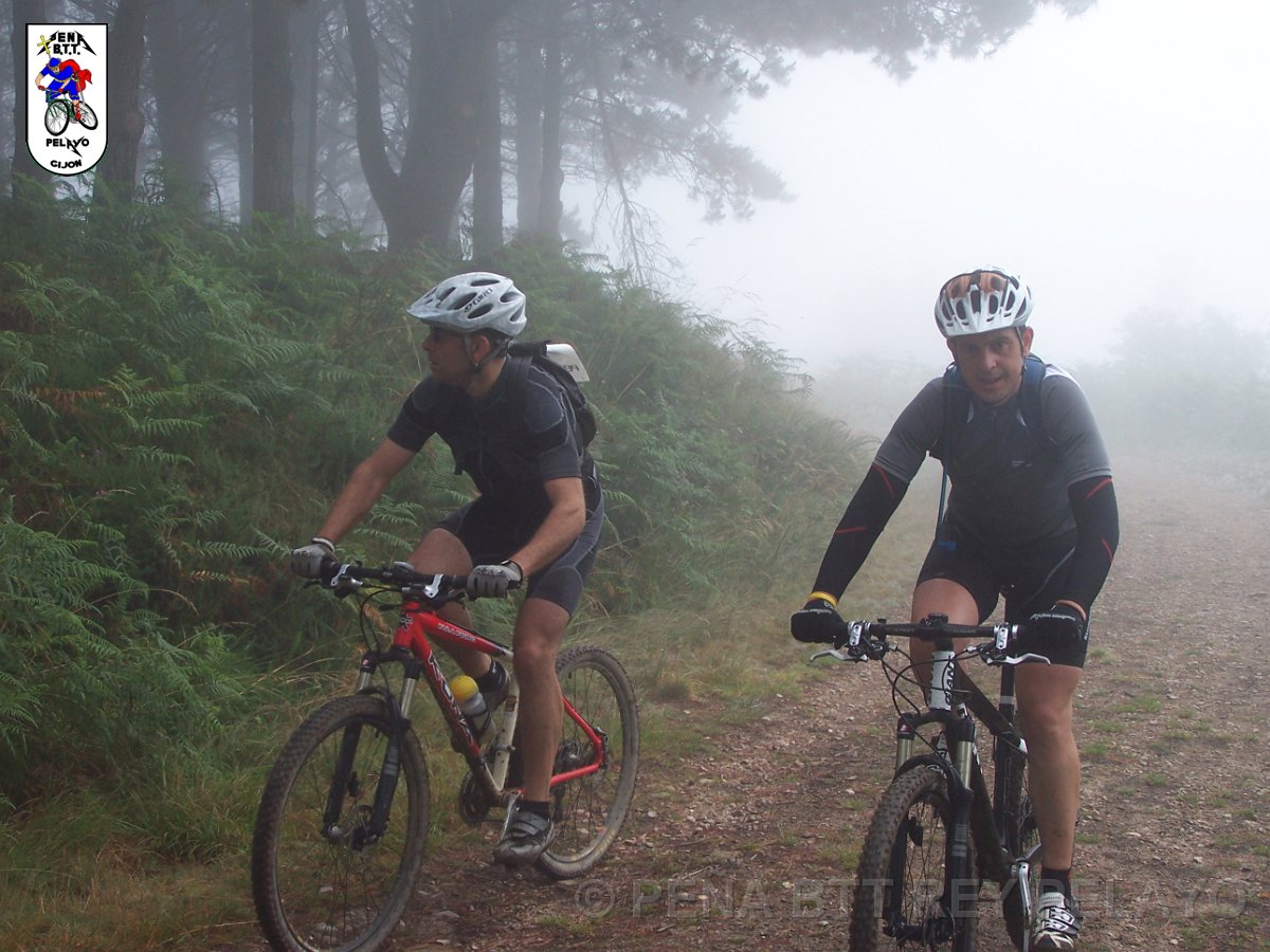 20110709105018_jbg.JPG - XVIII Vuelta al Concejo de Gijón