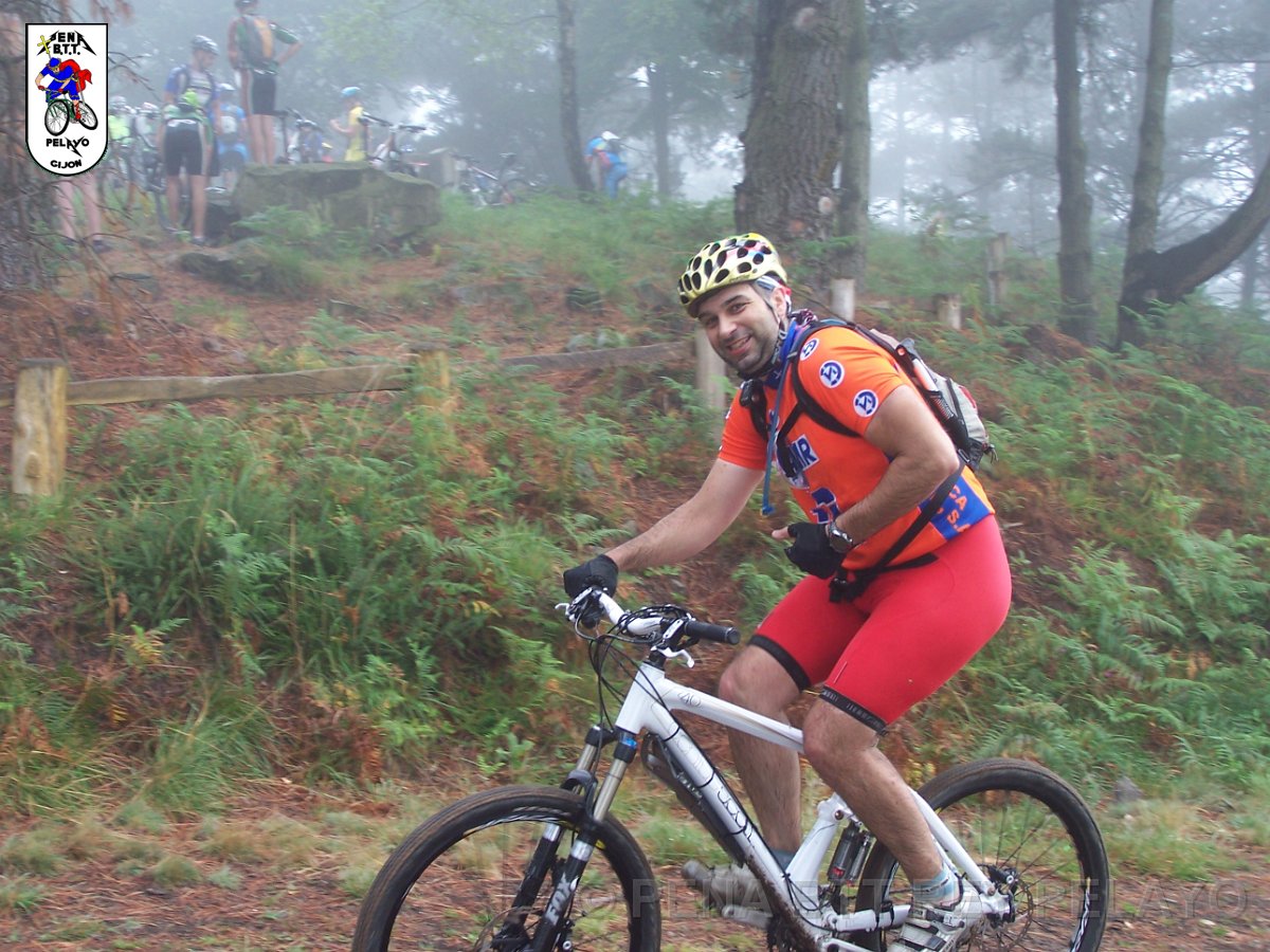 20110709105418_jbg.JPG - XVIII Vuelta al Concejo de Gijón