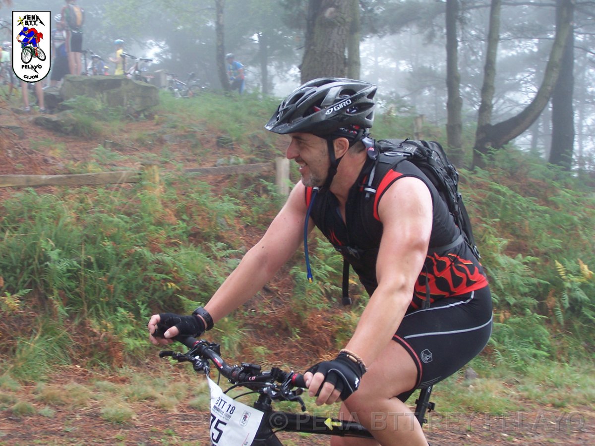 20110709105422_jbg.JPG - XVIII Vuelta al Concejo de Gijón