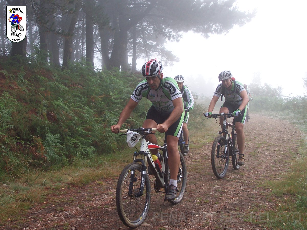 20110709105445_jbg.JPG - XVIII Vuelta al Concejo de Gijón