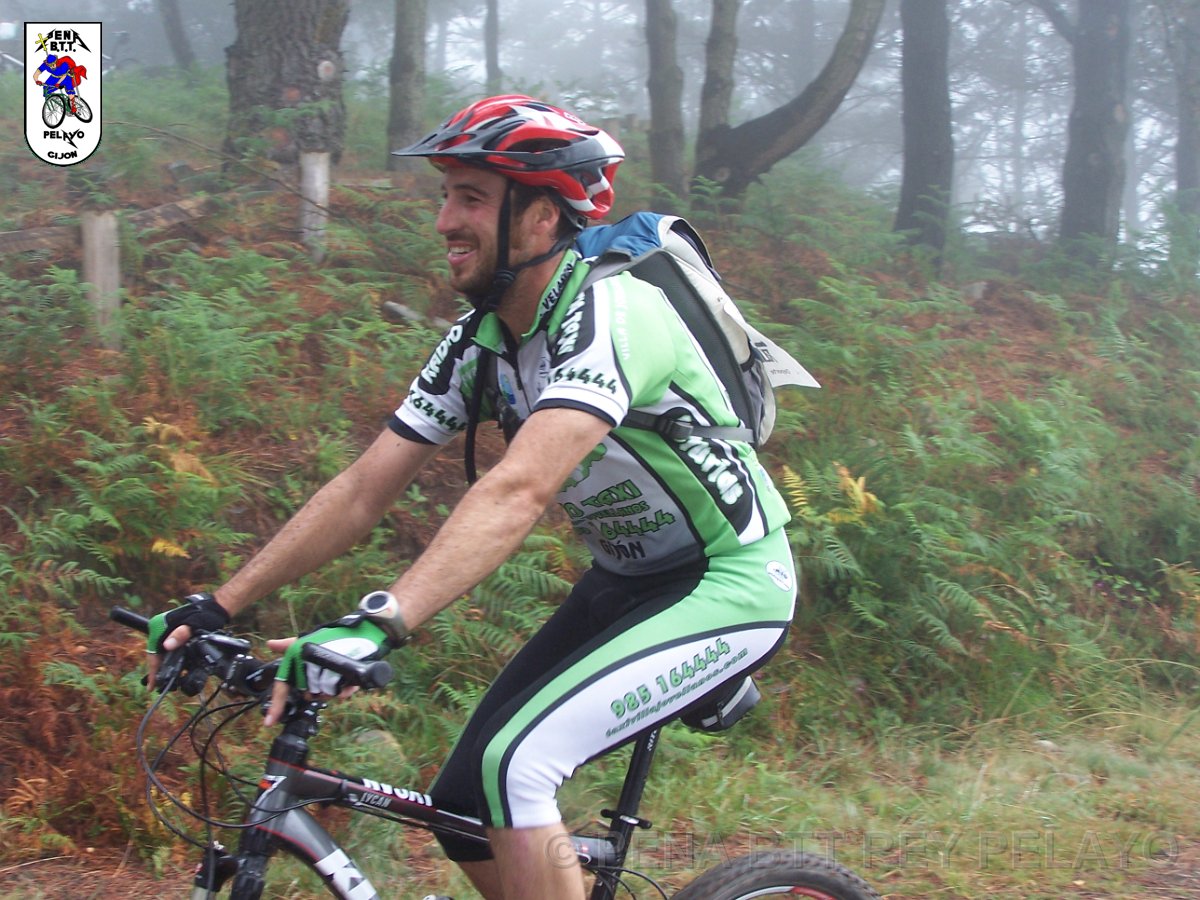 20110709105451_jbg.JPG - XVIII Vuelta al Concejo de Gijón
