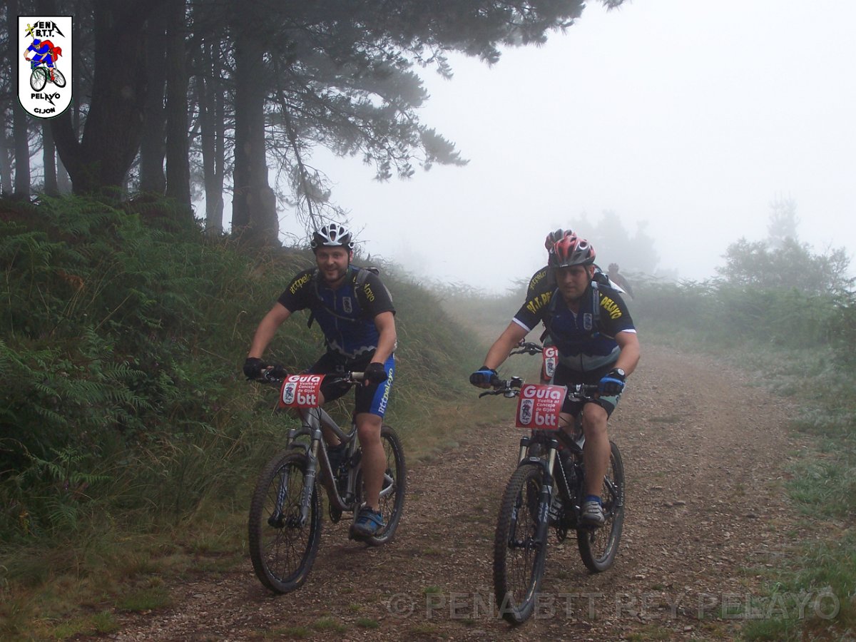 20110709105551_jbg.JPG - XVIII Vuelta al Concejo de Gijón