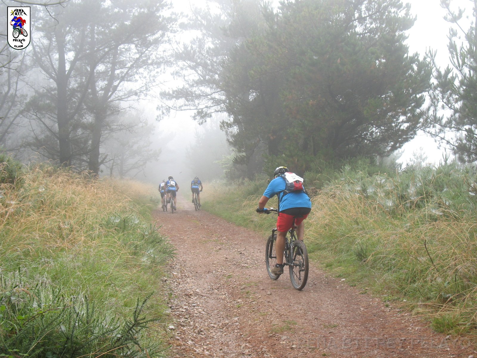 20110709110456_mc.JPG - XVIII Vuelta al Concejo de Gijón