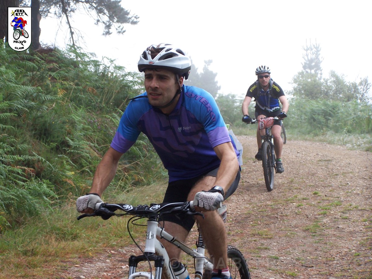 20110709110501_jbg.JPG - XVIII Vuelta al Concejo de Gijón
