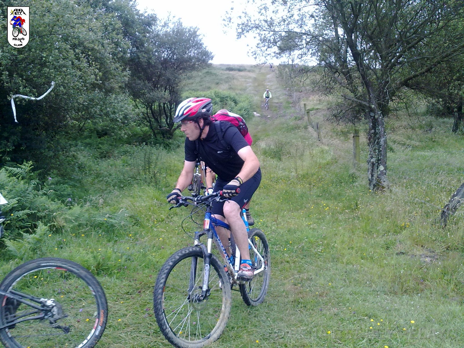 20110709120214_aa.jpg - XVIII Vuelta al Concejo de Gijón
