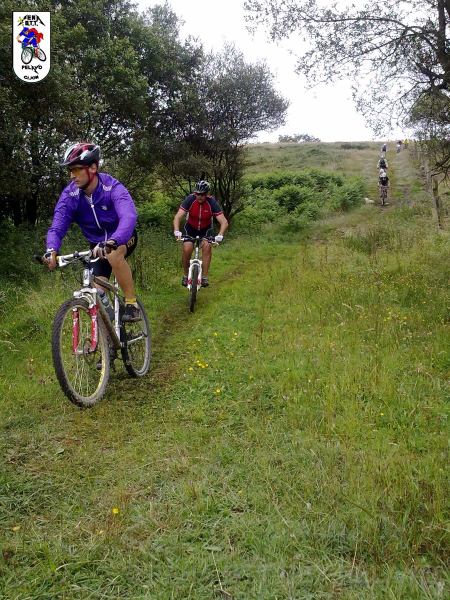 20110709120245_aa.jpg - XVIII Vuelta al Concejo de Gijón