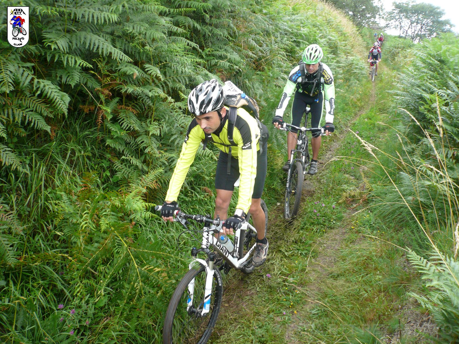 20110709121108_jb.JPG - XVIII Vuelta al Concejo de Gijón