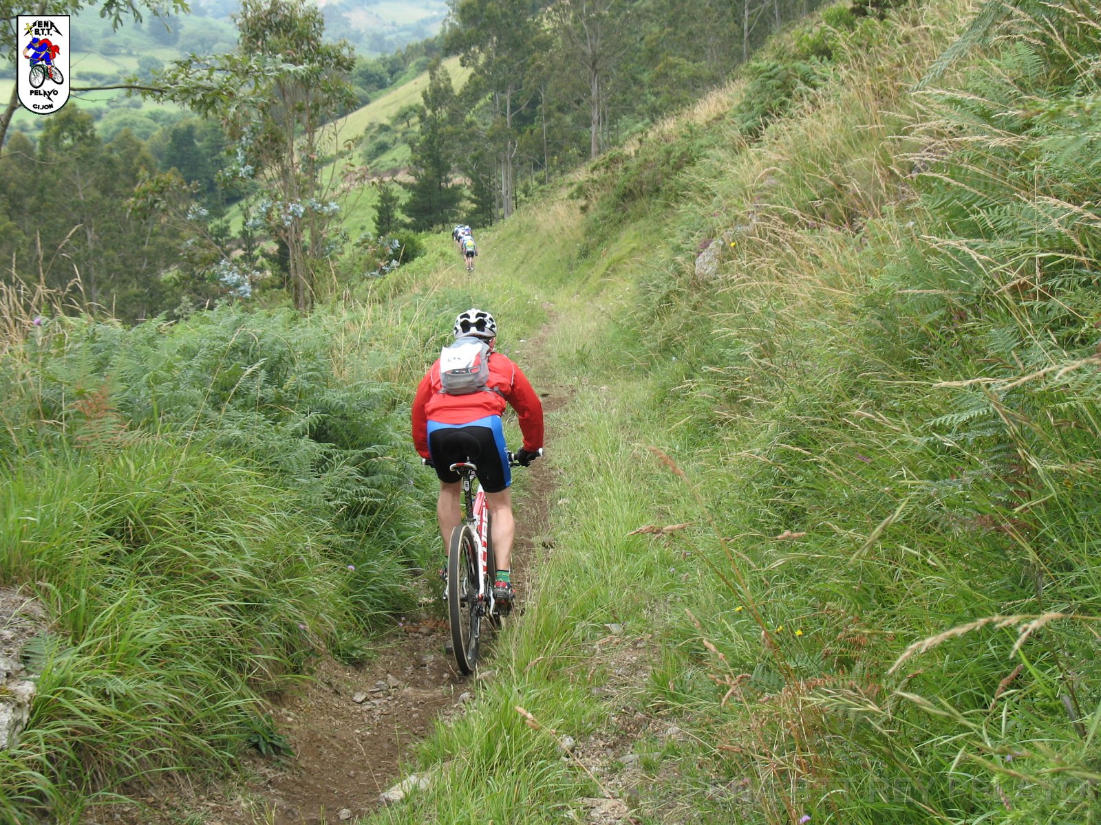 20110709121403_mc.JPG - XVIII Vuelta al Concejo de Gijón