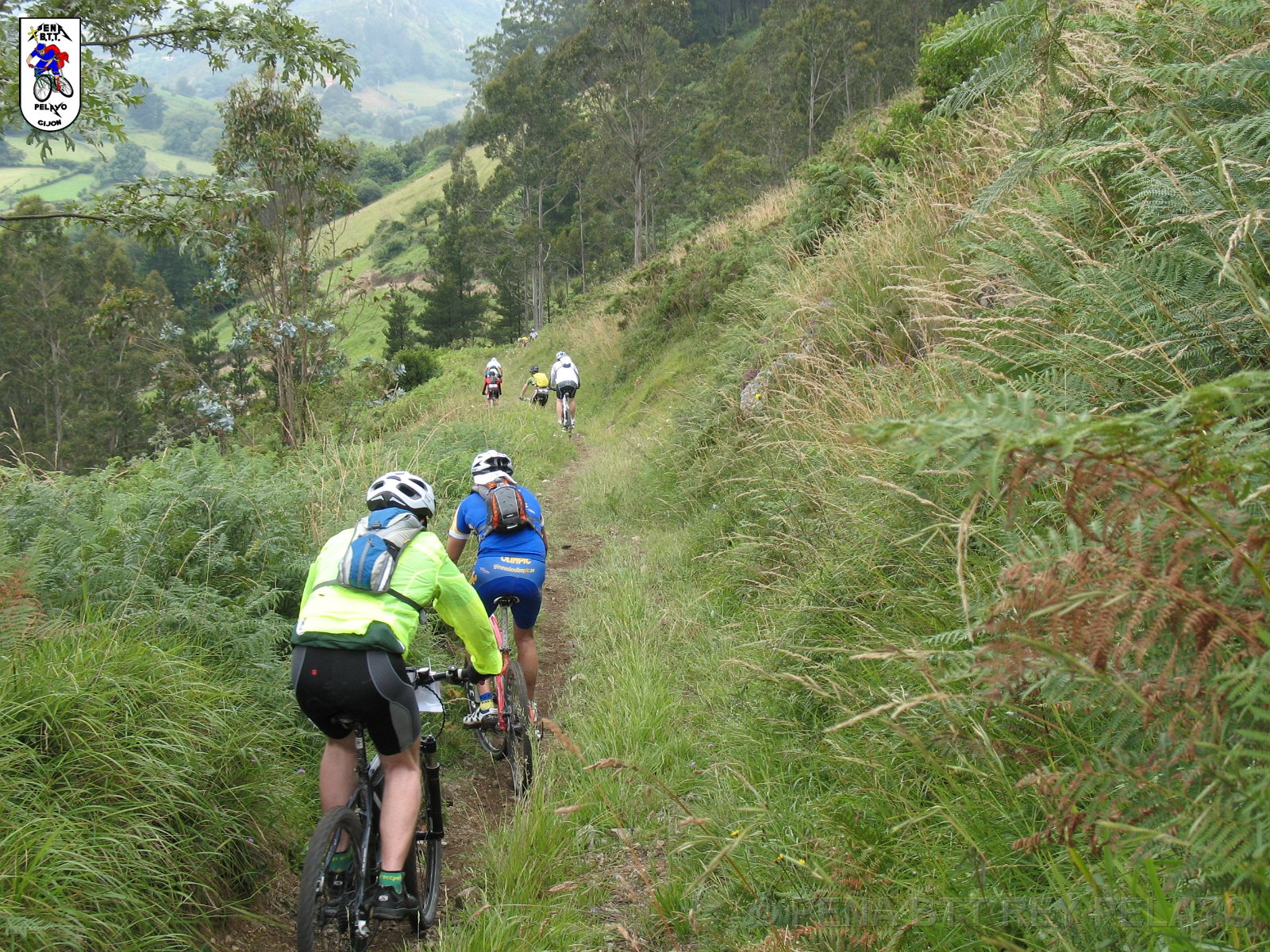 20110709121435_mc.JPG - XVIII Vuelta al Concejo de Gijón