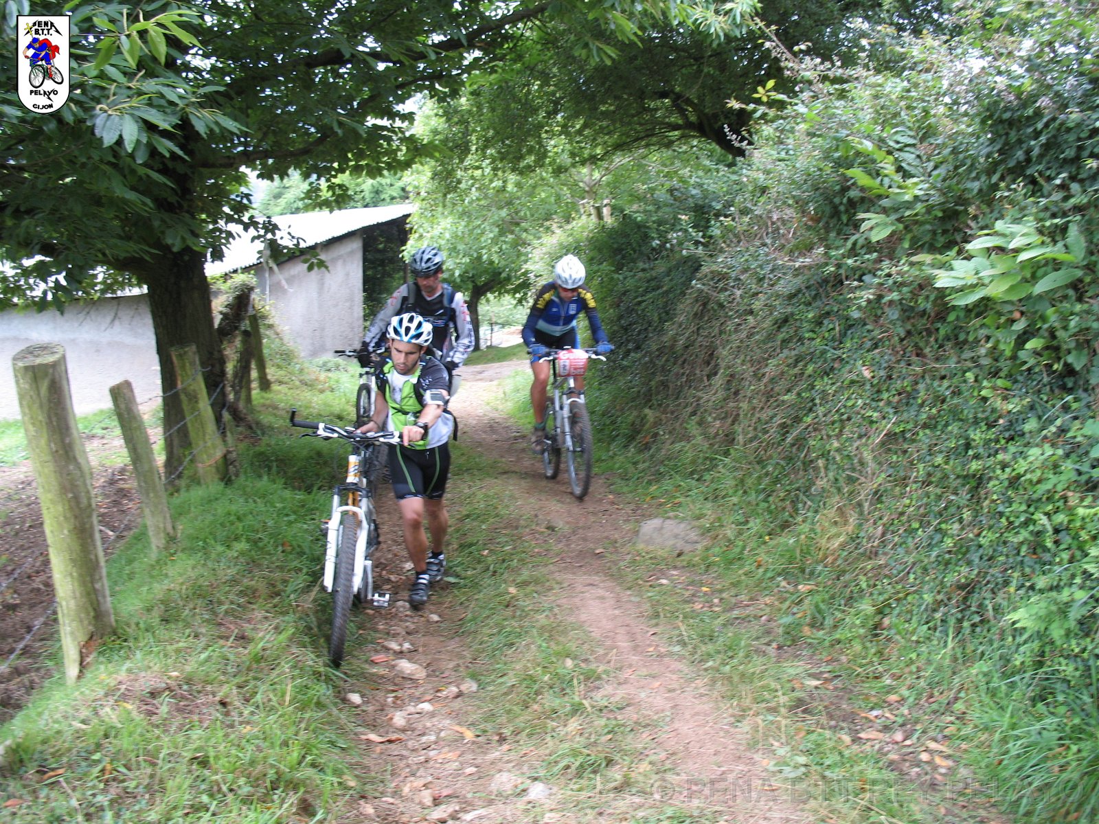 20110709125001_mc.JPG - XVIII Vuelta al Concejo de Gijón