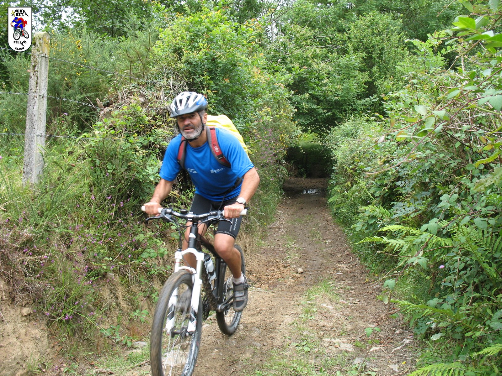 20110709133139_mc.JPG - XVIII Vuelta al Concejo de Gijón