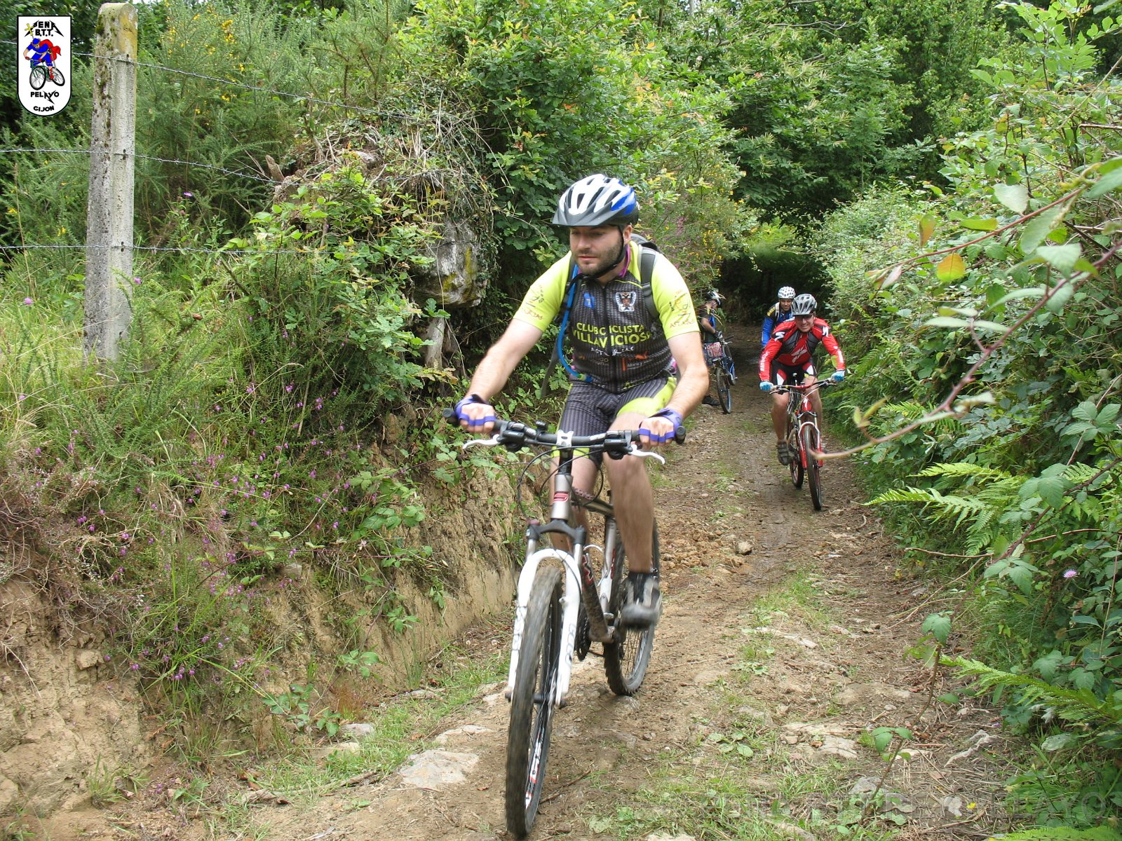 20110709133914_mc.JPG - XVIII Vuelta al Concejo de Gijón