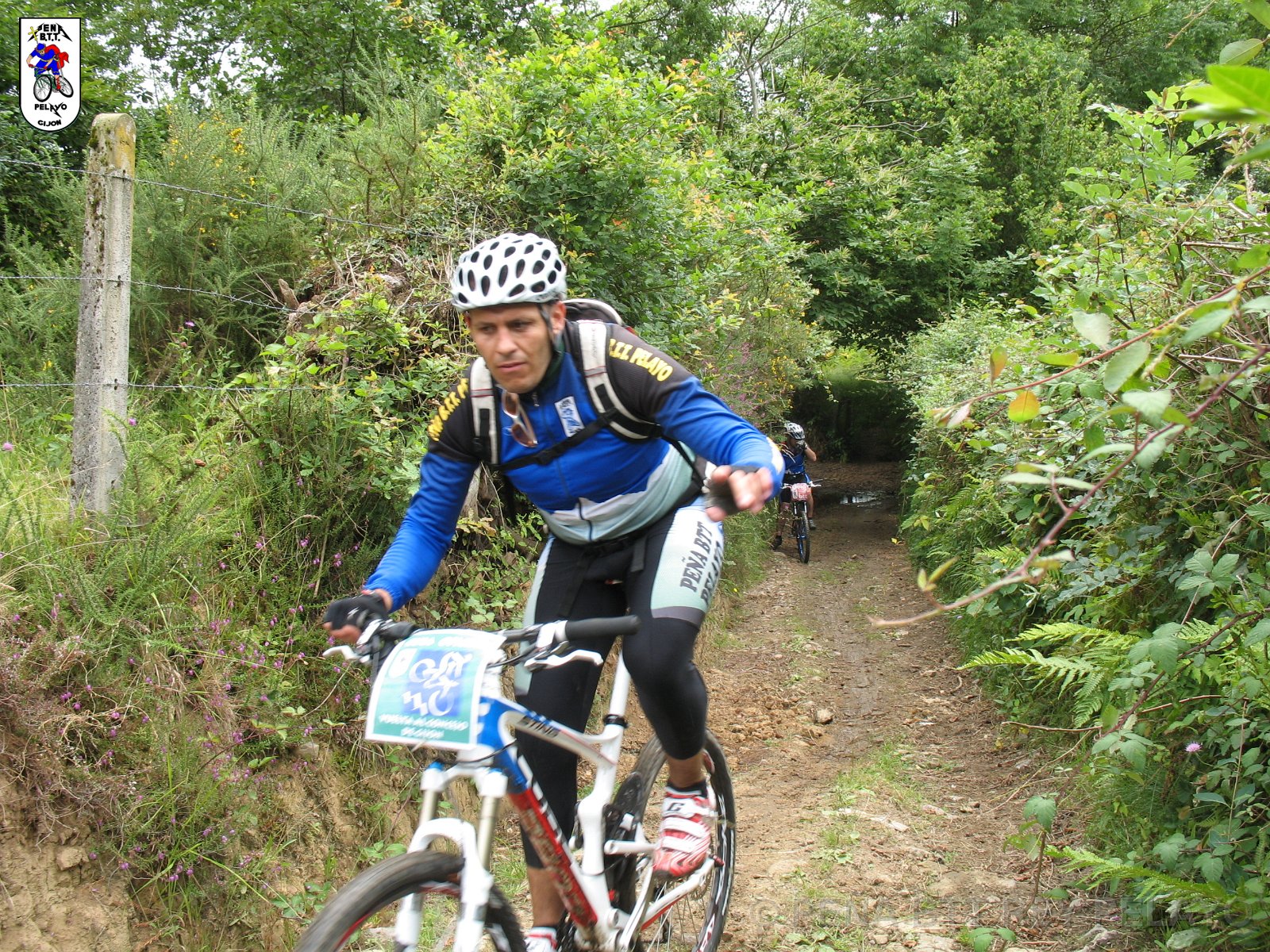 20110709133922_mc.JPG - XVIII Vuelta al Concejo de Gijón