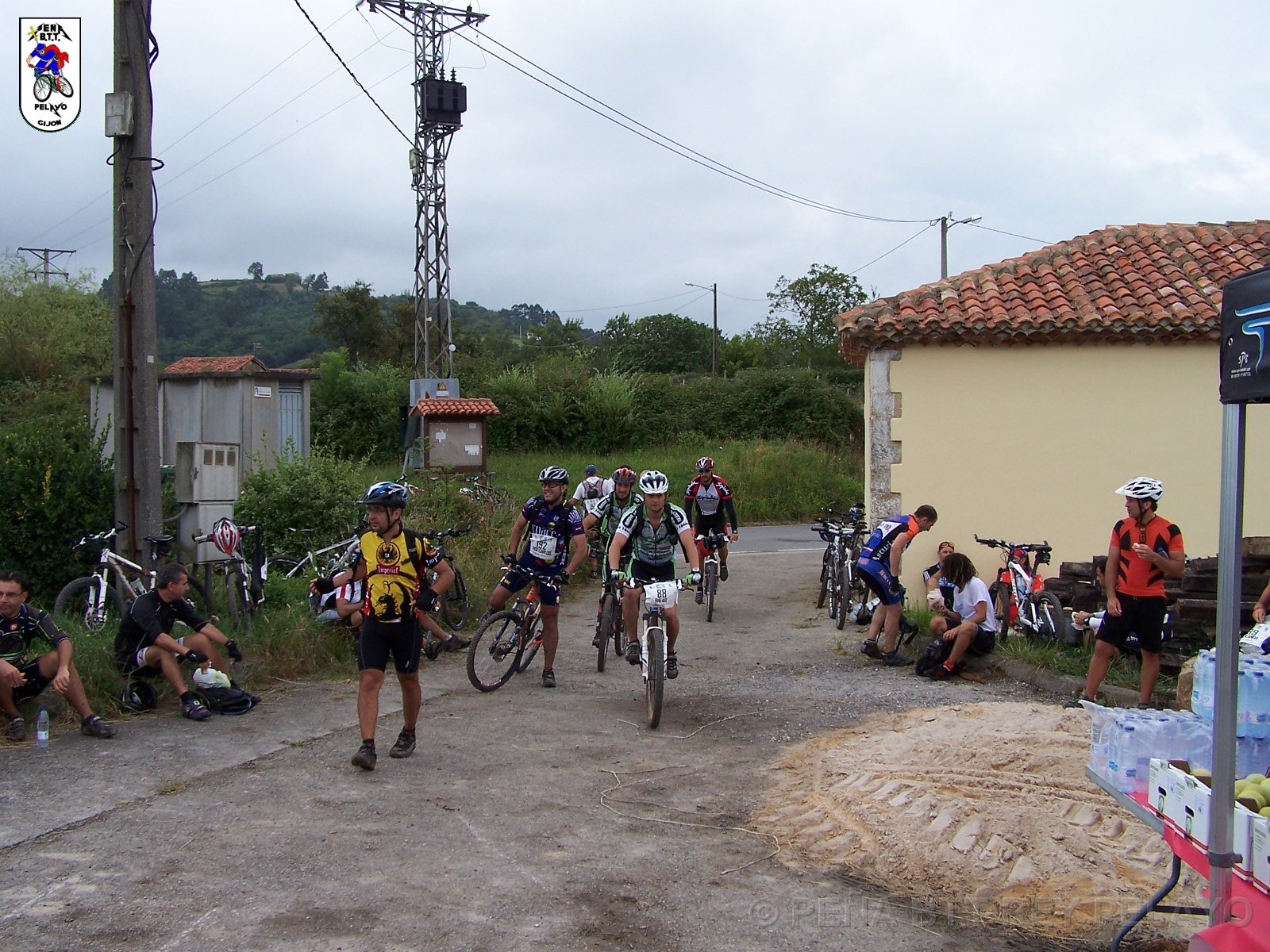 20110709132339_jbg.JPG - XVIII Vuelta al Concejo de Gijón