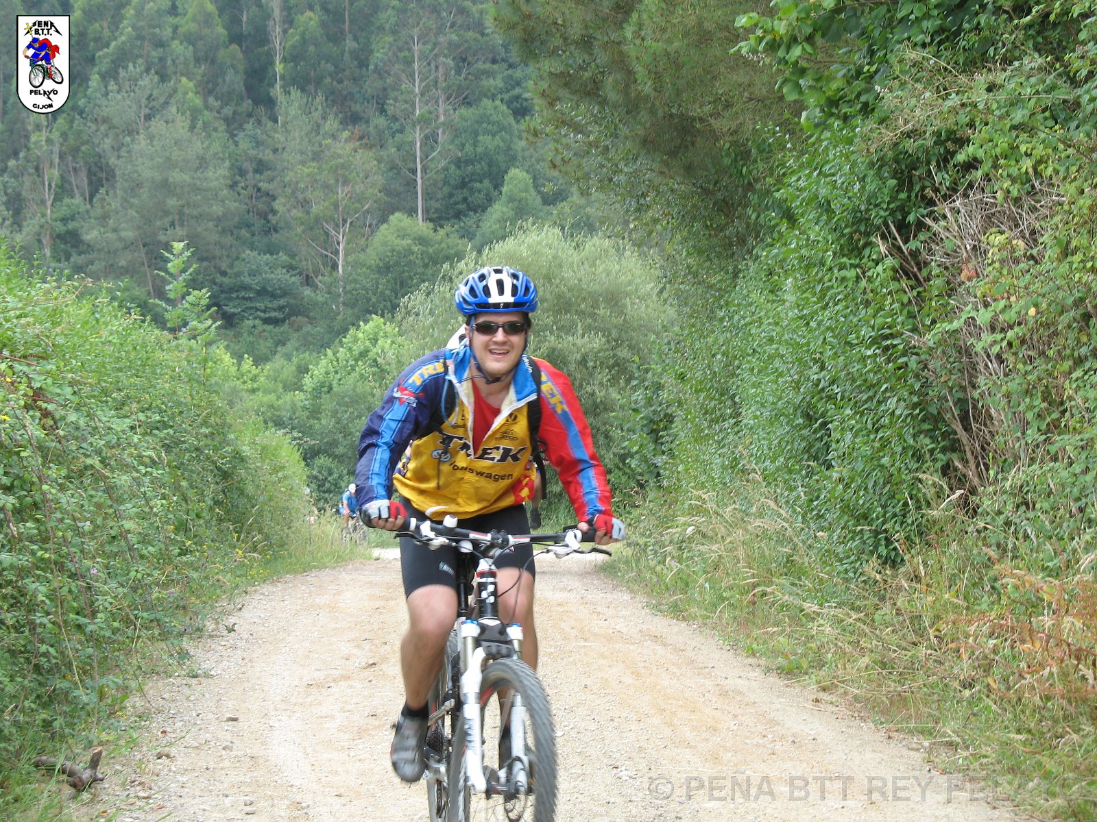 20110709152337_mc.JPG - XVIII Vuelta al Concejo de Gijón