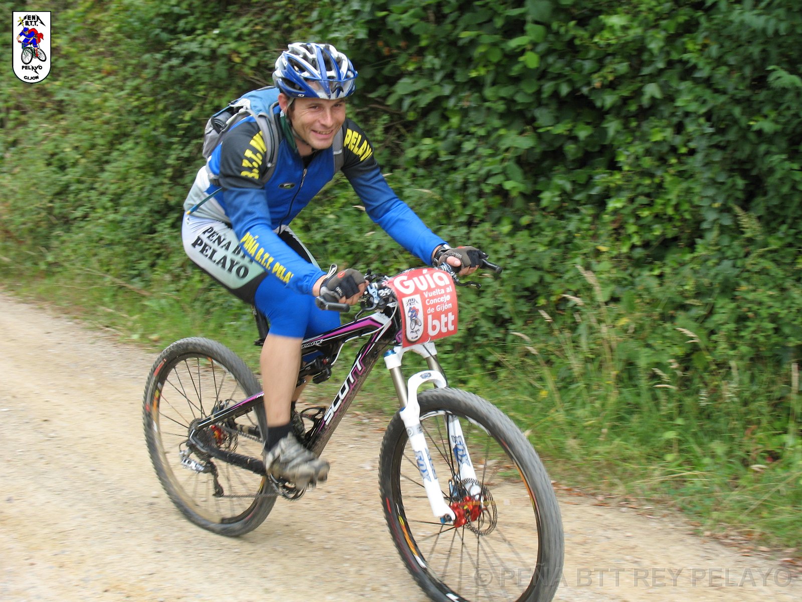 20110709152516_mc.JPG - XVIII Vuelta al Concejo de Gijón
