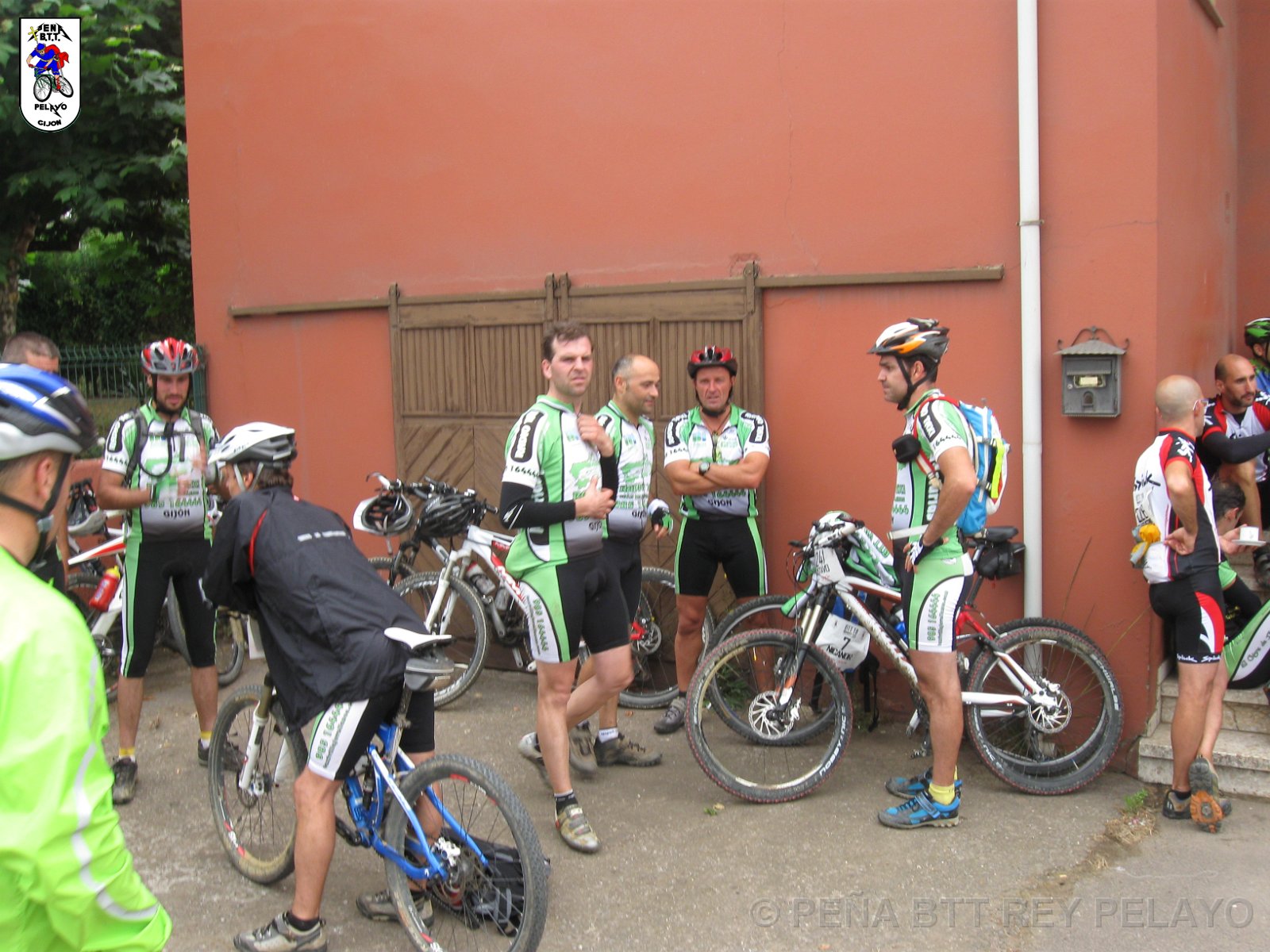 20110709160936_jf.jpg - XVIII Vuelta al Concejo de Gijón