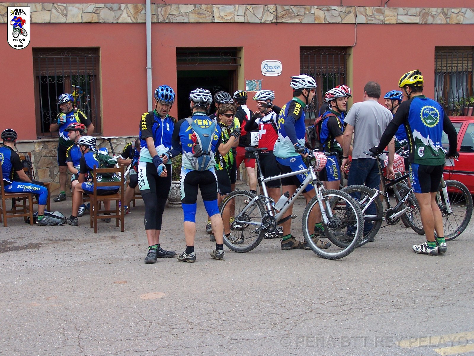 20110709161106_jbg.JPG - XVIII Vuelta al Concejo de Gijón