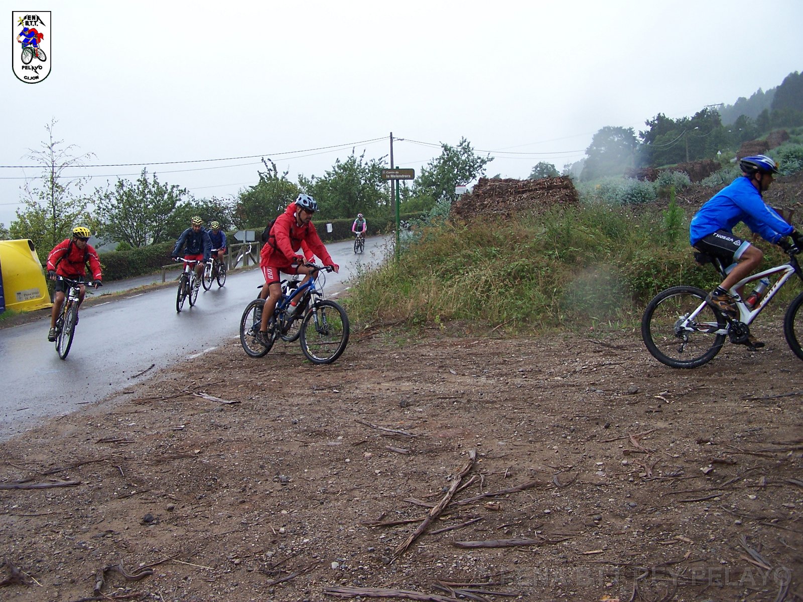 20110709164444_jbg.JPG - XVIII Vuelta al Concejo de Gijón
